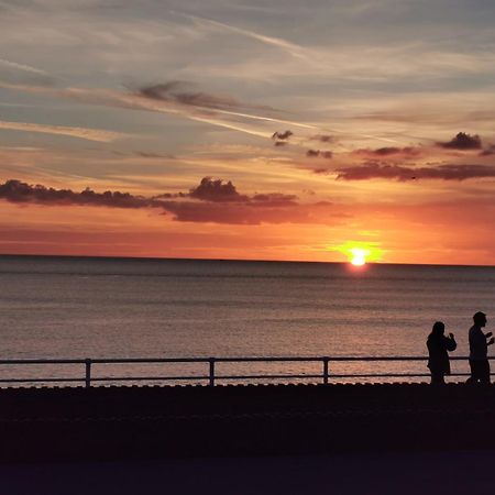 Lovely Seafront 2 Bed Flat In Aberystwyth Apartment Luaran gambar